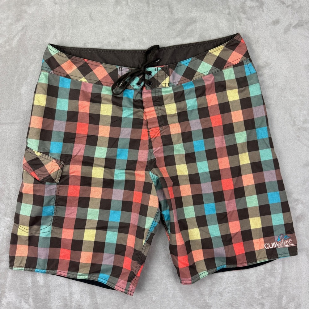 Vintage Quiksilver Board Shorts Mens 36 Checkered Y2K Surf Swim Trunks Cargo